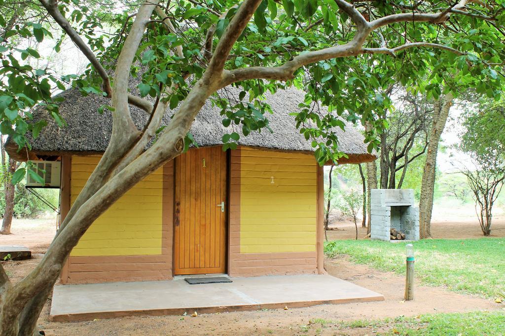 Divundu Guest House Номер фото